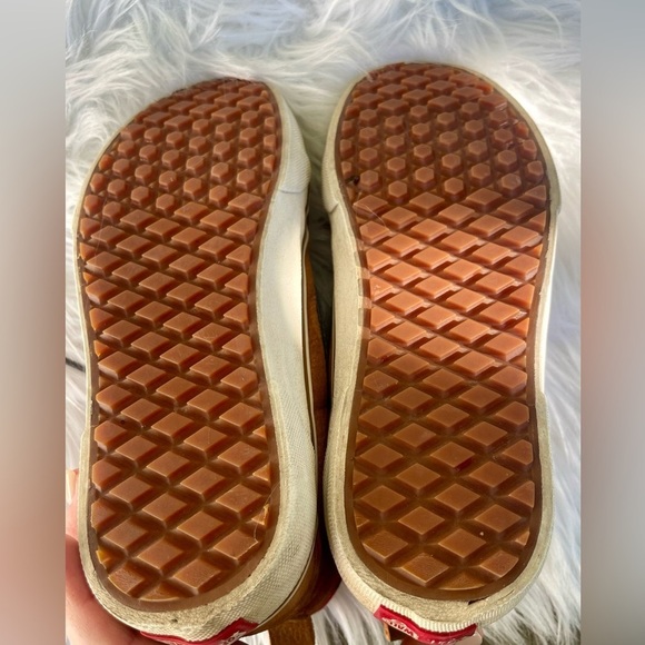 Sk8-Hi MTE Boot - size 5 - Picture 3 of 9